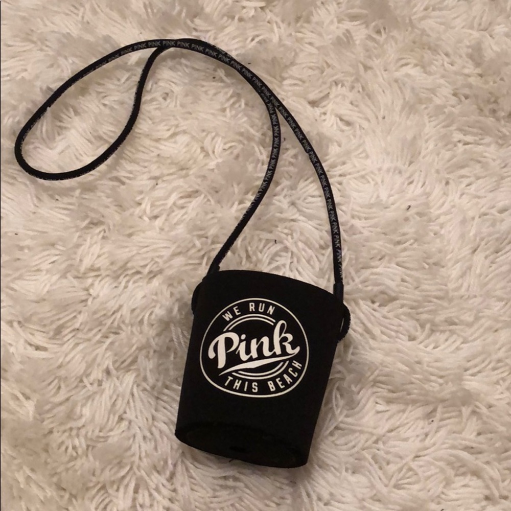 FREE w/$50 purchase! Necklace Drink Cousy Pink